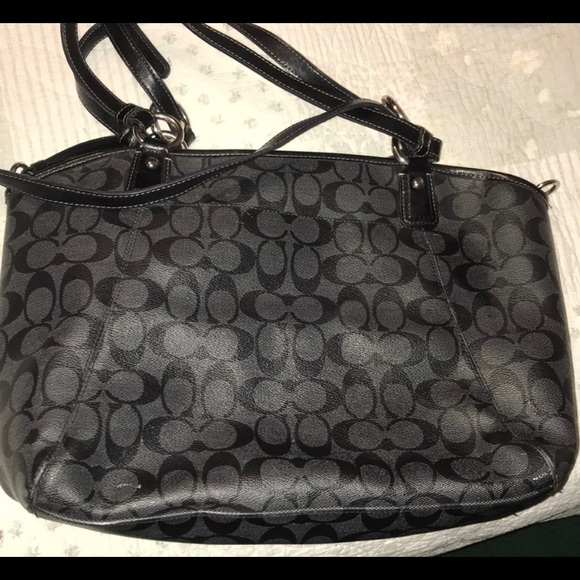 Coach Purse - Picture 2 of 4